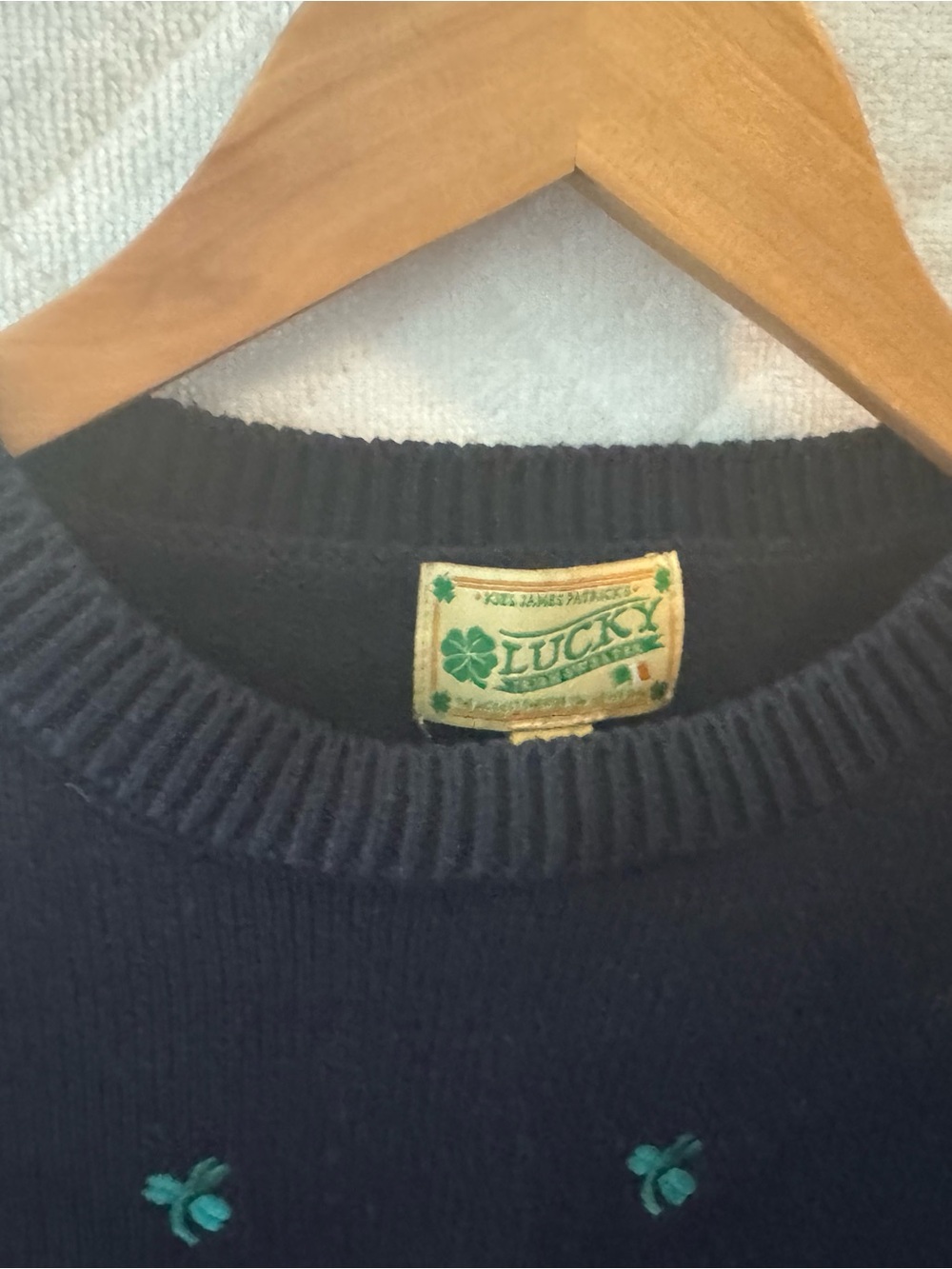 Kiel James Patrick Navy Sweater with Green Clover Embroidery - Picture 6 of 9